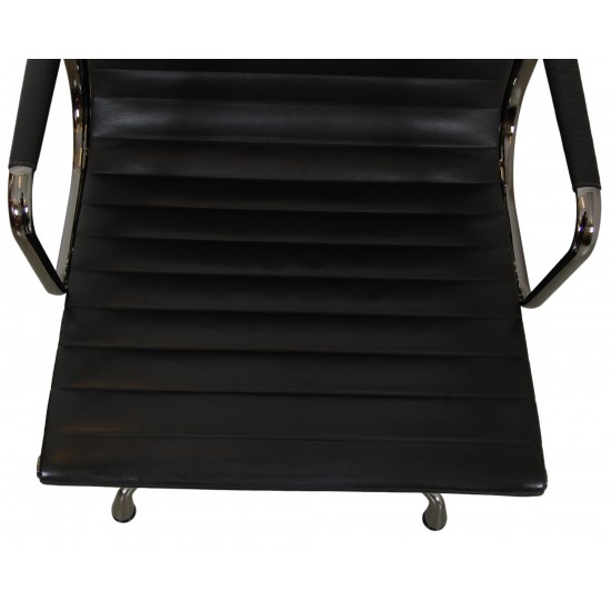Charles Eames Ea-108 in dark brown leather