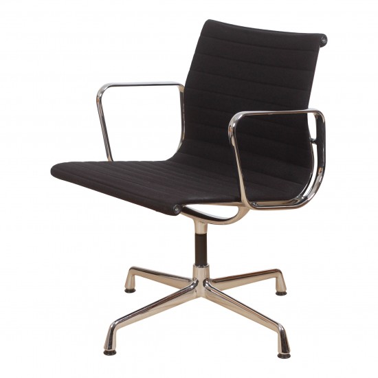 Charles Eames chair EA-108 with black hopsak fabric