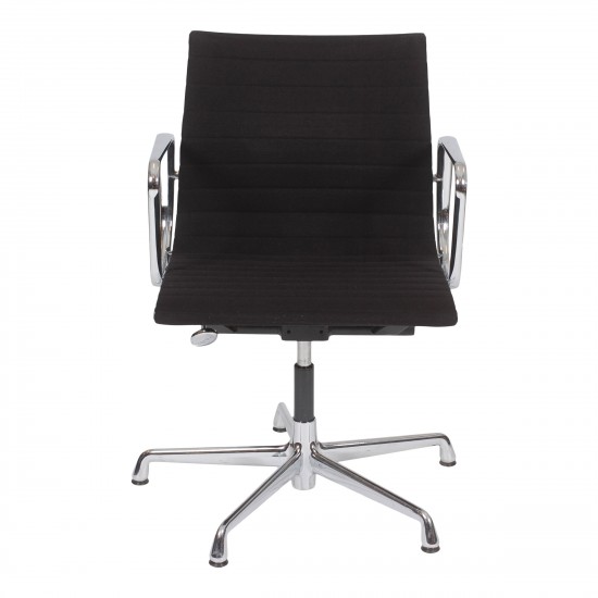 Charles Eames Ea-108 chair with black hopsak fabric