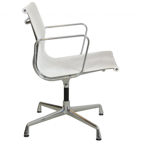 Charles Eames Chair Ea-108 in white mesh