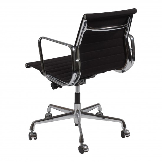 Charles Eames office chair, EA-117 with black hopsak fabric 