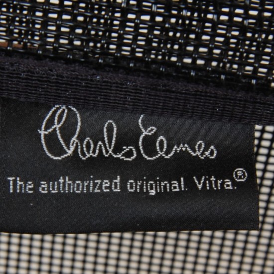 Charles Eames EA-117 office chair in black mesh