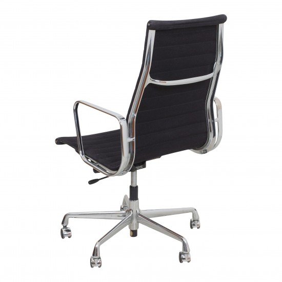 Charles Eames EA-119 office chair with black hopsak fabric, older model