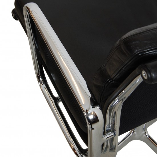 Charles Eames EA-208 chair in black leather