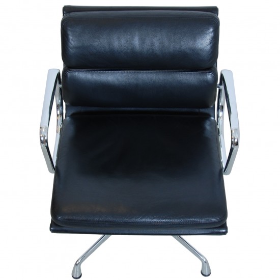 Charles Eames EA-208 chair in black leather