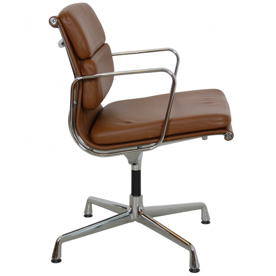 Charles Eames Ea-208 chair in brown leather