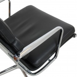 Charles Eames Ea-215 softpad chair in black leather and chrome Charles Eames Ea-215 softpad chair in black leather and chrome