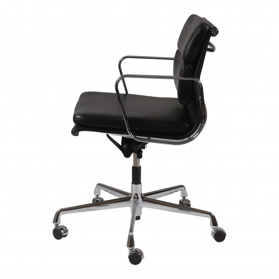 Charles Eames Office chair, EA-217 with black leather