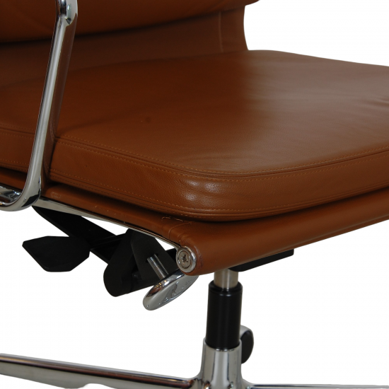 Charles Eames Ea-217 office chair in brown leather