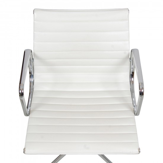 Charles Eames Ea-108 chair with white leather