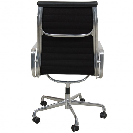 Charles Eames Ea-119 office chair in black leather