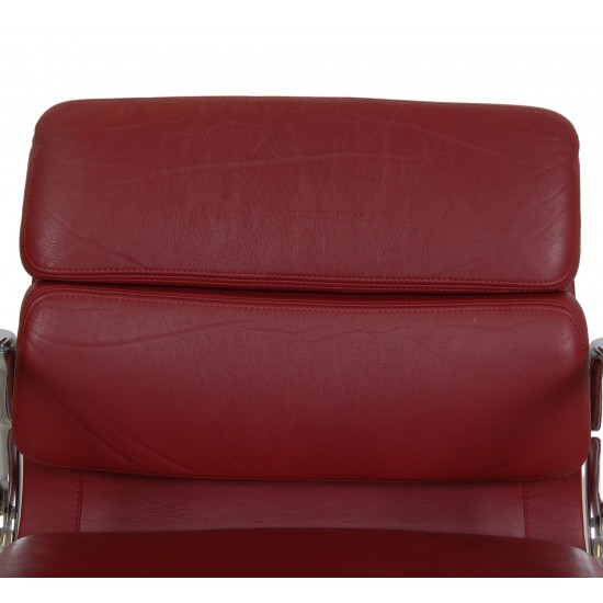 Charles Eames Ea-208 chair in dark red leather