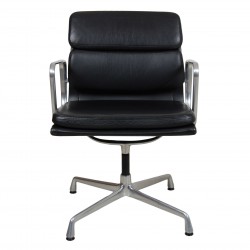 Charles Eames Ea-208 Softpad Chair with black leather and matte armrests Charles Eames Ea-208 Softpad Chair with black leather and matte armrests