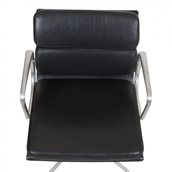 Charles Eames Ea-208 Softpad Chair with black leather and matte armrests