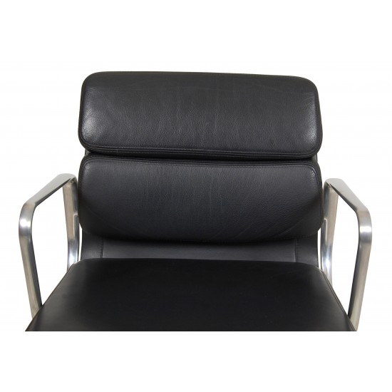 Charles Eames Ea-208 Softpad Chair with black leather and matte armrests