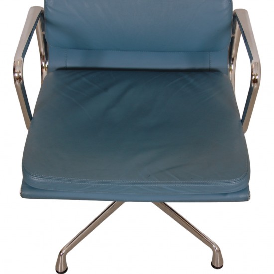 Charles Eames Ea-209 stol i blåt læder