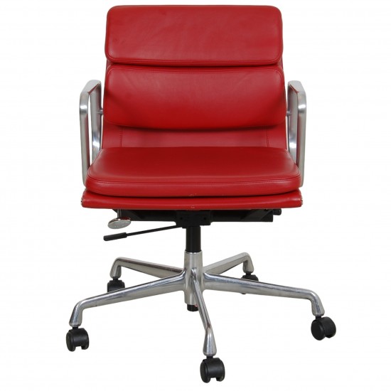 Charles Eames Ea-217 office chair in red leather