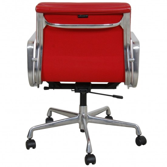 Charles Eames Ea-217 office chair in red leather