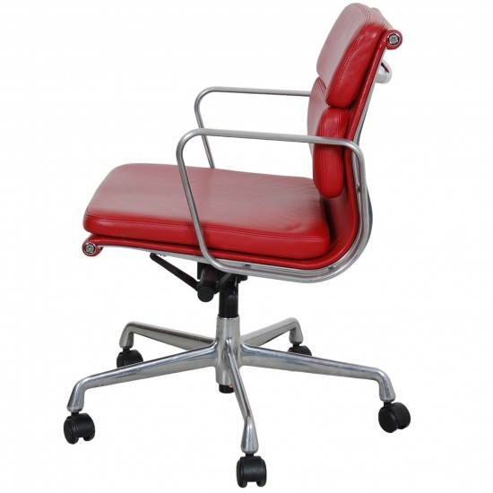 Charles Eames Ea-217 office chair in red leather