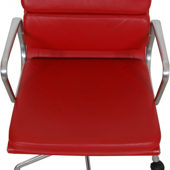 Charles Eames Ea-217 office chair in red leather