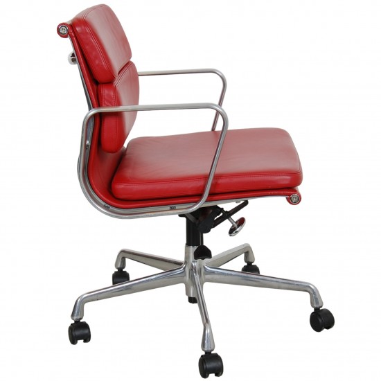 Charles Eames Ea-217 office chair in red leather