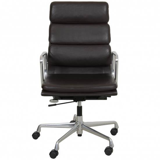 Charles Eames Ea-219 office chair in dark brown leather