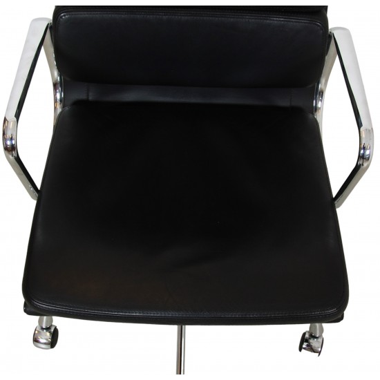 Charles Eames Ea-219 softpad office chair