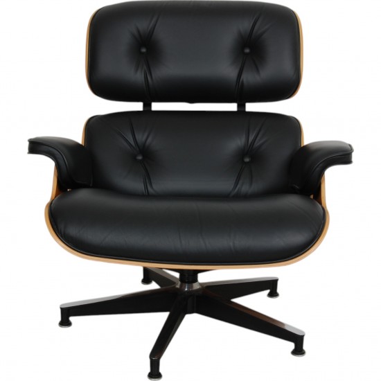 Charles Eames Lounge chair med skammel i palisander