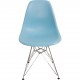 Sæt med fire blå Charles Eames DSR stole
