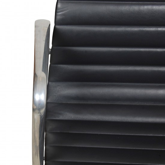 Charles Eames Ea-108 stol i mørkegråt læder