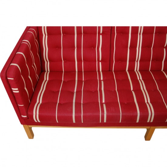 Erik Jørgensen EJ-315 3.personers sofa i rød stof