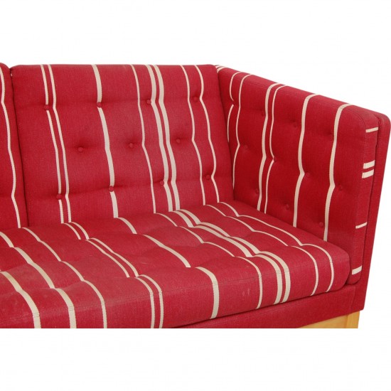 Erik Jørgensen EJ-315 3.personers sofa i rød stof