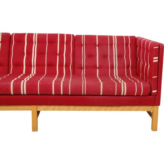 Erik Jørgensen EJ-315 3.personers sofa i rød stof