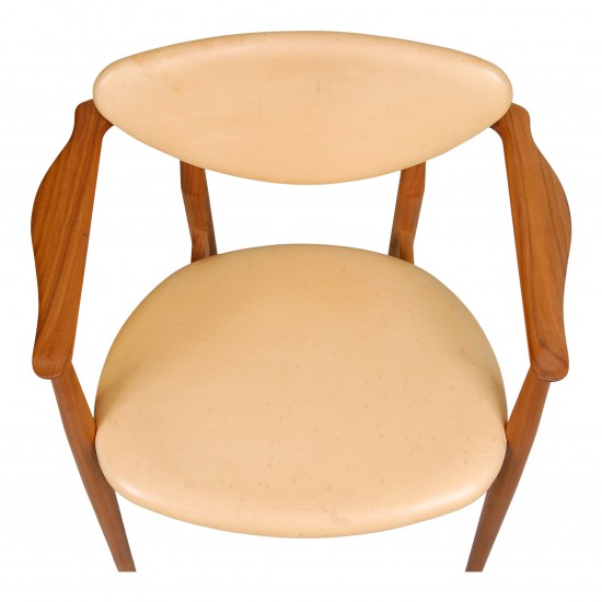 Finn Juhl Armchair, model 109 in teak and natural leather