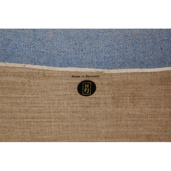 Finn Juhl 4600 Sofa in blue fabric