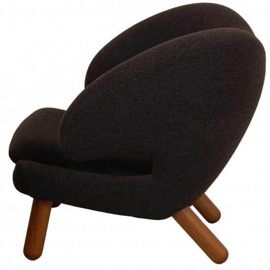 Finn Juhl Pelikan chair in dark grey Hallingdal fabric