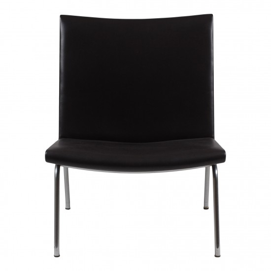 Hans J Wegner Airport chair CH401 with black aniline leather