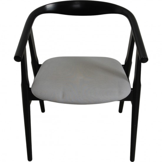 Set of 6 Hans Wegner Ge-525 chairs