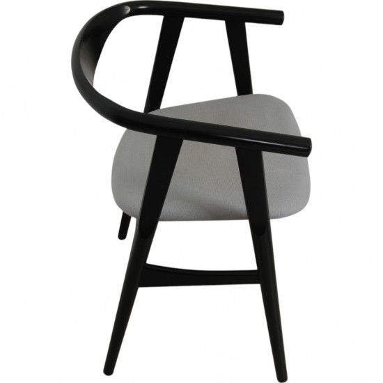 Set of 6 Hans Wegner Ge-525 chairs