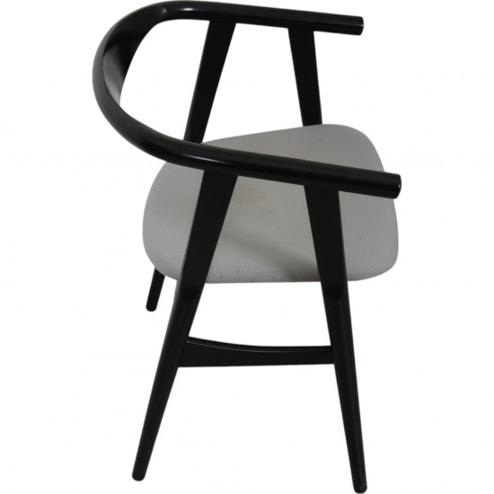 Set of 6 Hans Wegner Ge-525 chairs