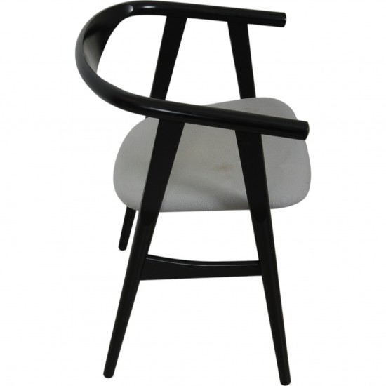 Set of 6 Hans Wegner Ge-525 chairs