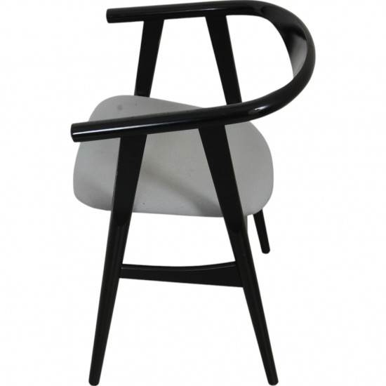 Set of 6 Hans Wegner Ge-525 chairs