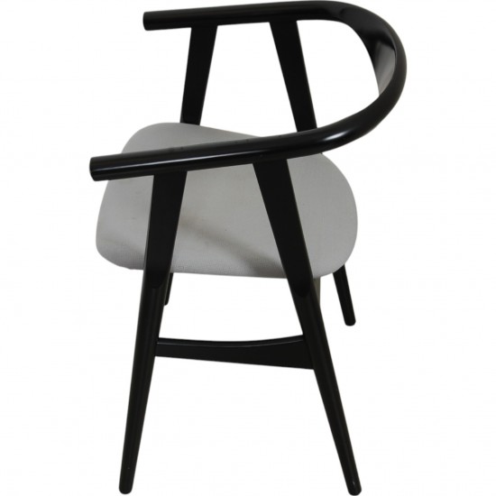 Set of 6 Hans Wegner Ge-525 chairs