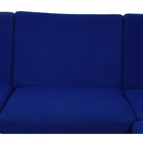 Hans Wegner GE-280 modular sofa in blue fabric