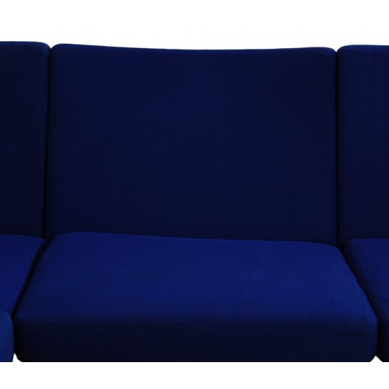 Hans Wegner GE-280 modular sofa in blue fabric