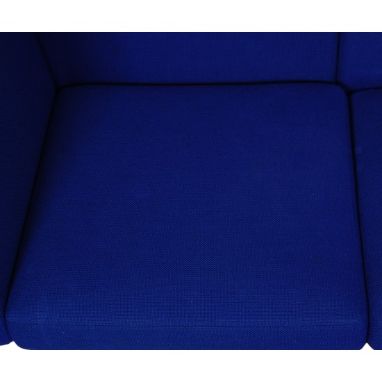 Hans Wegner GE-280 modular sofa in blue fabric