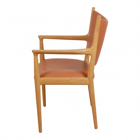 Hans J Wegner JH-513 chair