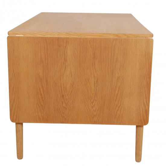 Hans Wegner AT-305 desk in oak