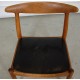 Set Hans Wegner W1 dining chairs in oak and black leather (8)