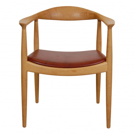 Hans Wegner The chair af lakeret eg, og sæde af patineret anilin læder